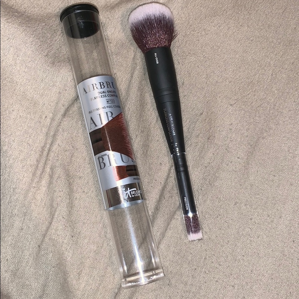 IT Cosmetics Dual-Ended Brush #132